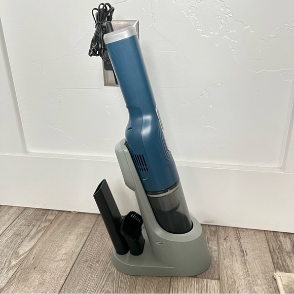 NIB Slim Cordless Handheld Vacuum with Charging Station by ePro Select- Blue - Picture 3 of 16